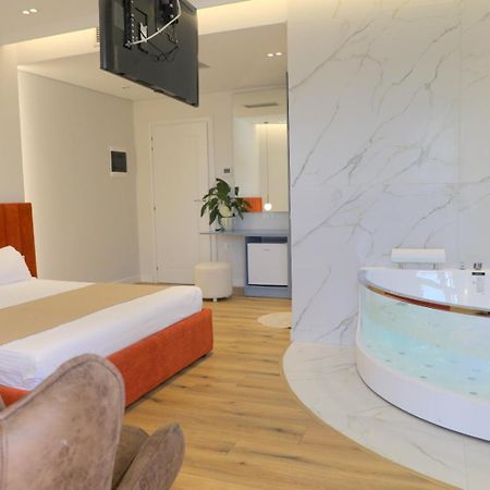 Hotel Strora Саранда Экстерьер фото