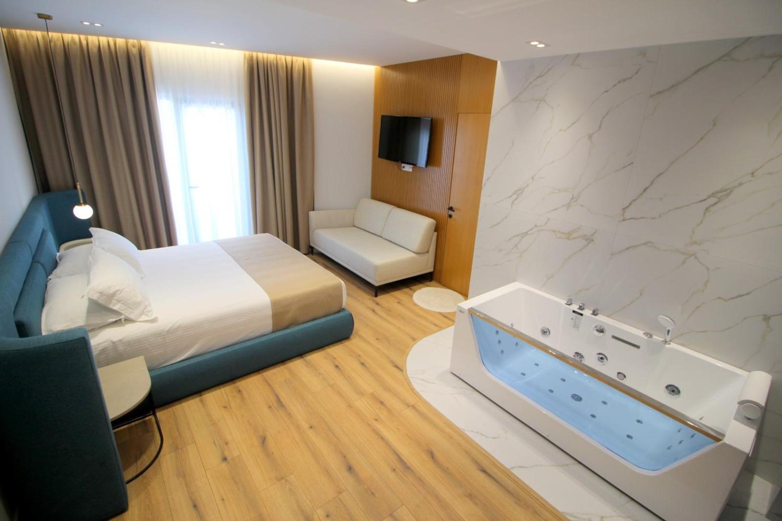 Hotel Strora Саранда Экстерьер фото